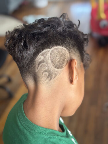 Freehand hair art design